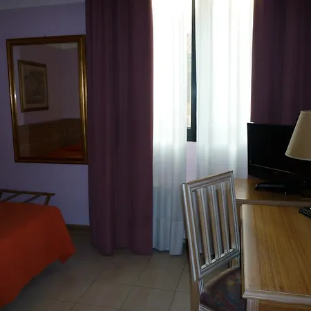 Hotel Ascot